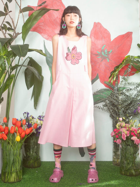 Девушка сакура рисунок розовый платье средней длины