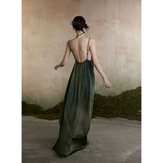 Шелковое темно -зеленое ореотическое окрашенное сказочное платье