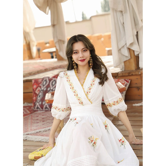 Nan Fa Hua Tian V-Neck Lace Splice Dress