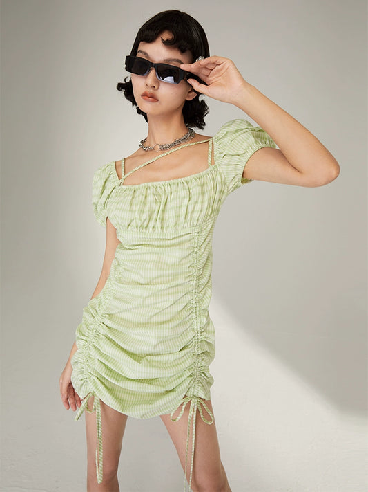 فستان مقعد بالرقبة الخضراء