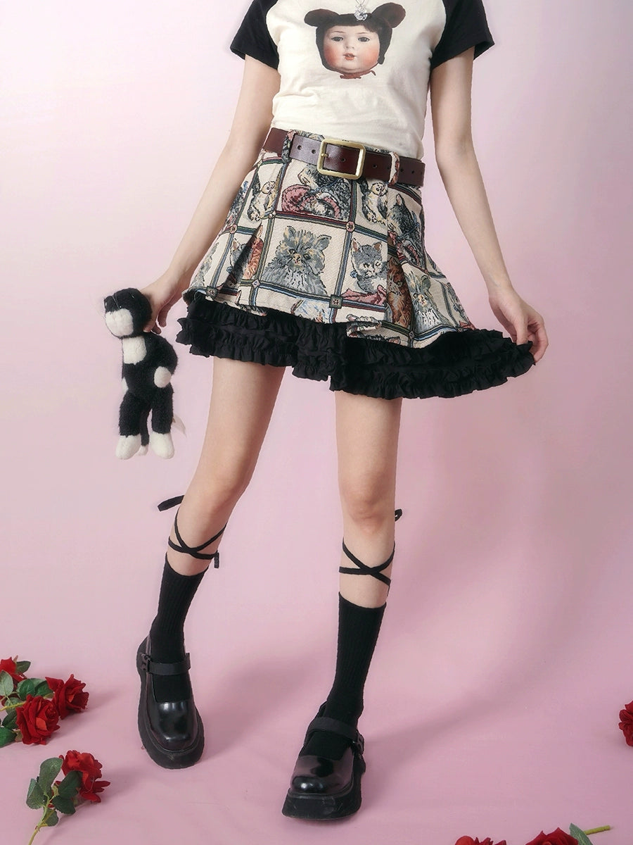 تنورة من الدانتيل القديم القديم