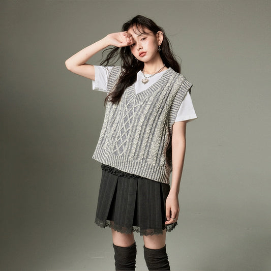 ملتوية V -neck -pullover stest متماسكة