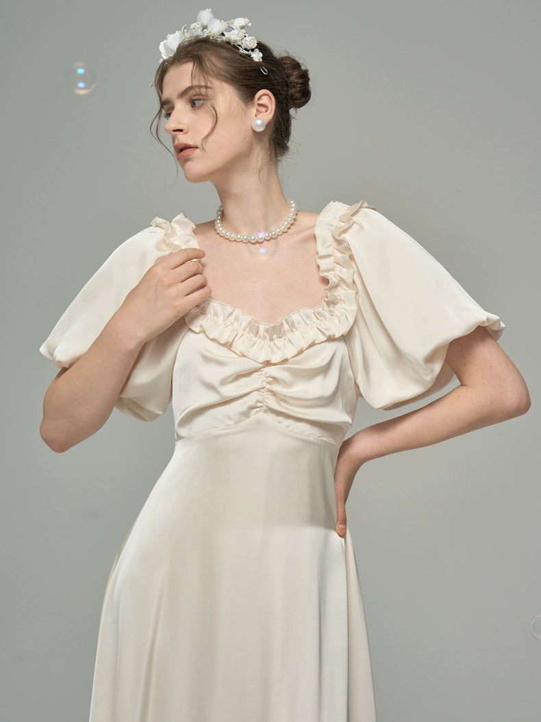 Vestido de palacio de albaricoque 3d