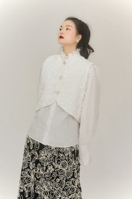 화이트 레트로 팰리스 탑