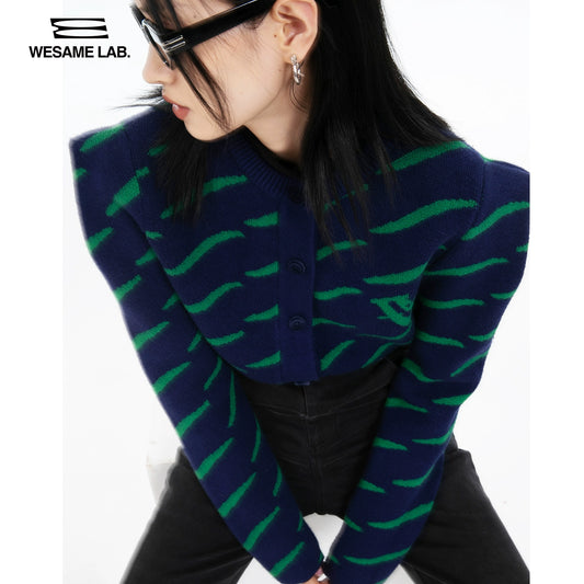 오리지널 디자인 : Caihuo Qianjin 분위기 스웨터 여성의 둥근 목 다목적 니트 가디건 코트