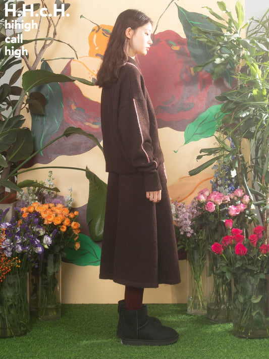 Jacquard de fraise: pull et jeu de jupe tricoté