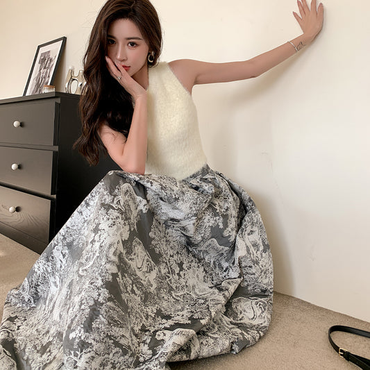 Embossed French High Waist Skirt by Zhao