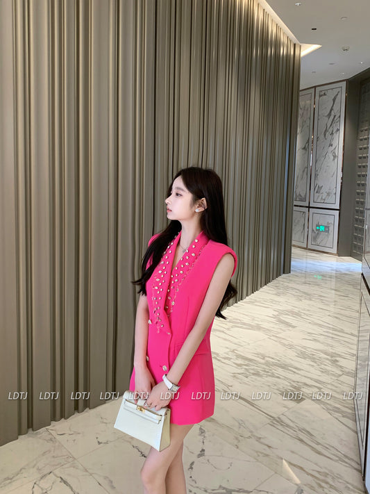 Celeb Sleeveless Suit