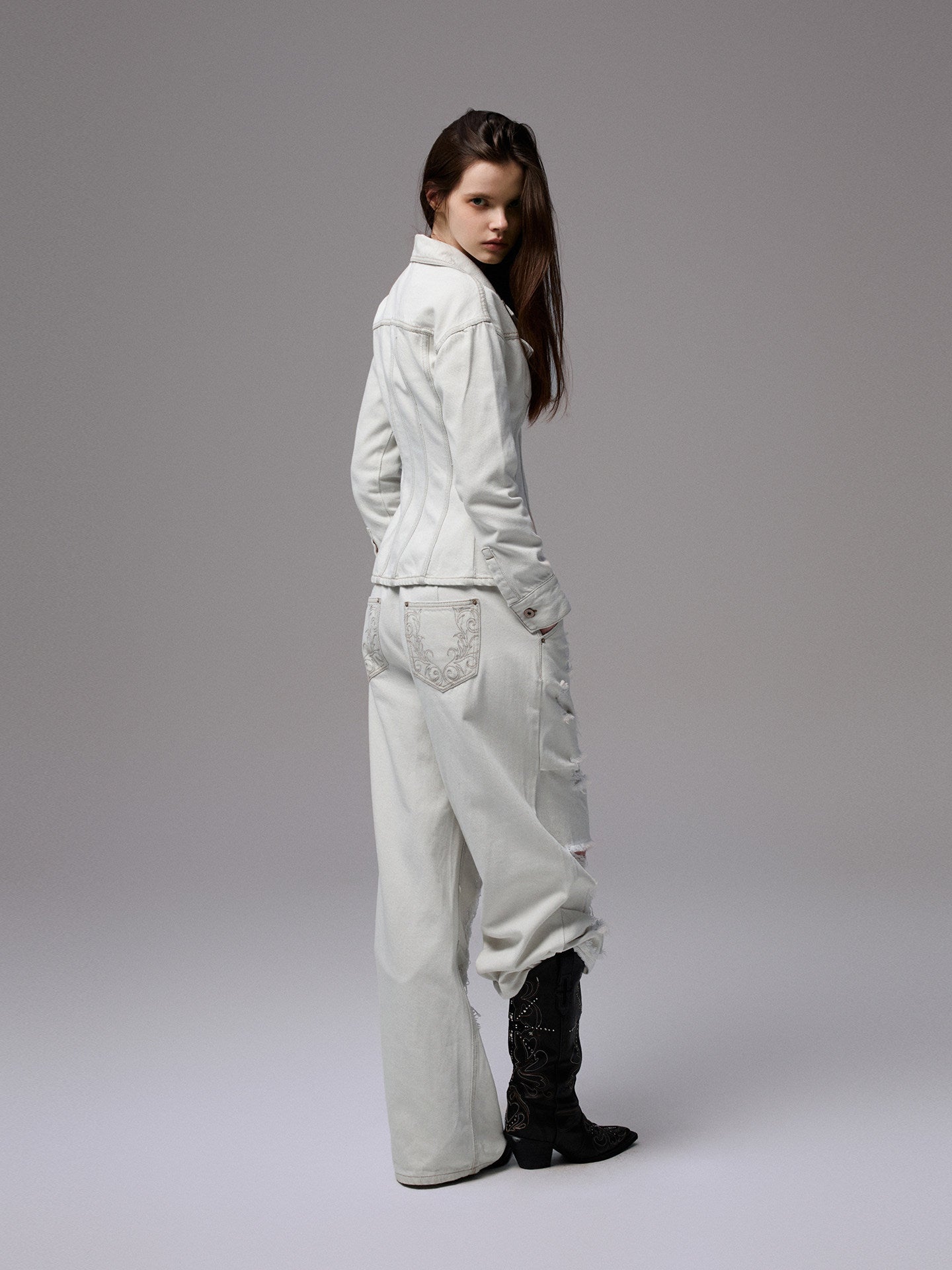 Washed Embroidered Wide-Leg Jeans