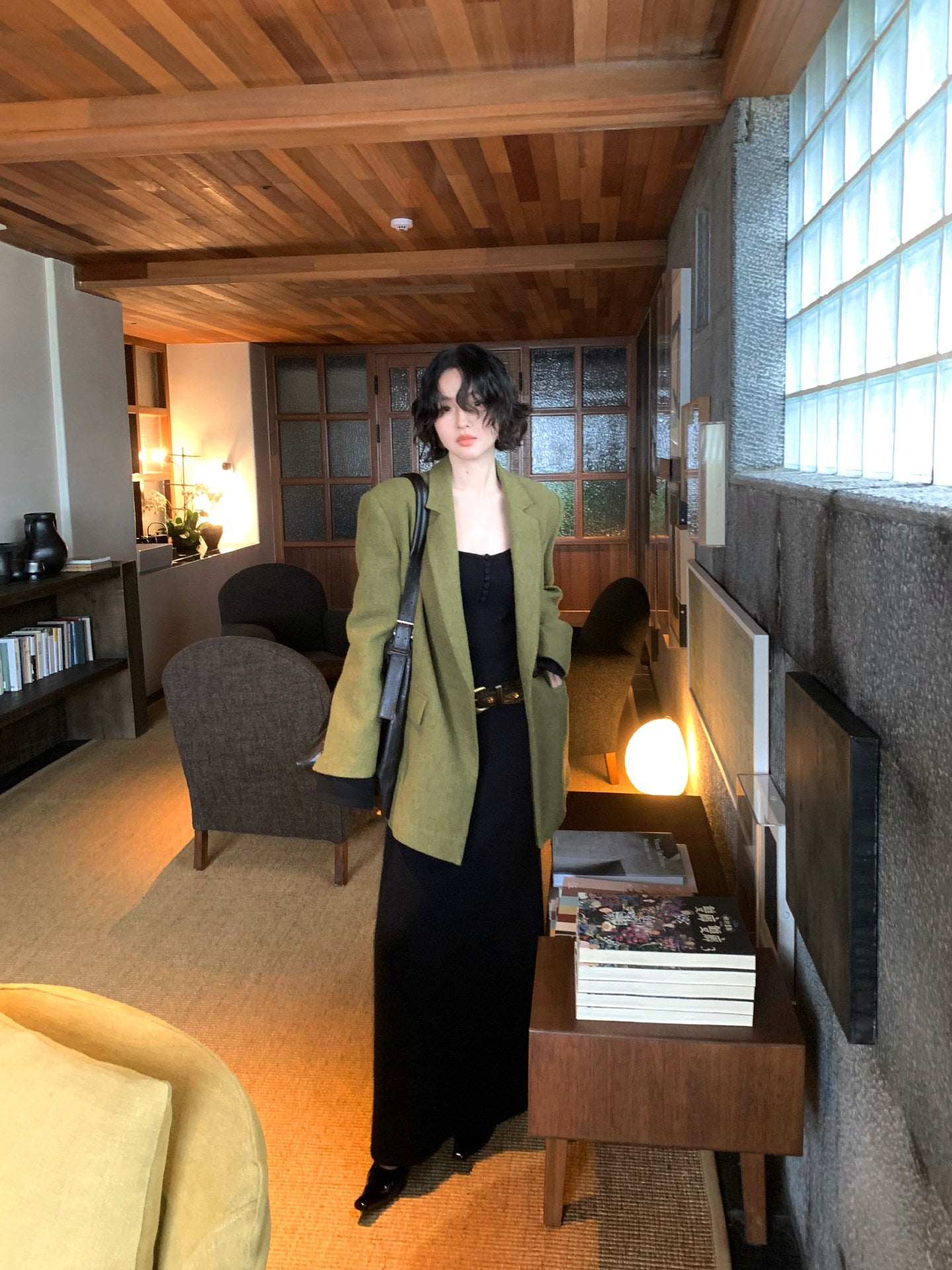 Moss Trace Wool-Blend Blazer – Hong Kong Retro Autumn/Winter Tailoring