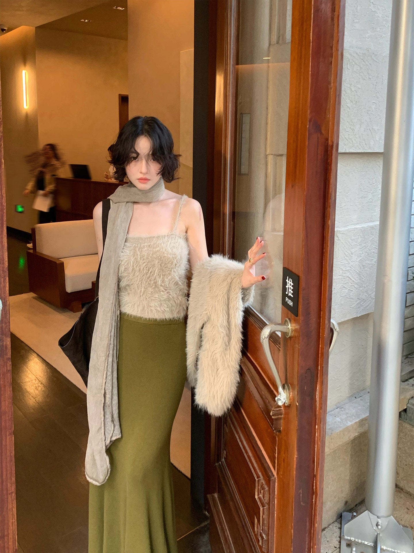 Plush Cropped Camisole Top – Hong Kong Retro Autumn & Winter Layer