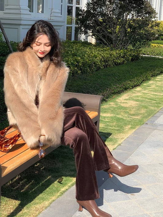 Short Faux-Fur Warm Jacket – Classic Cozy Retro Winter Style