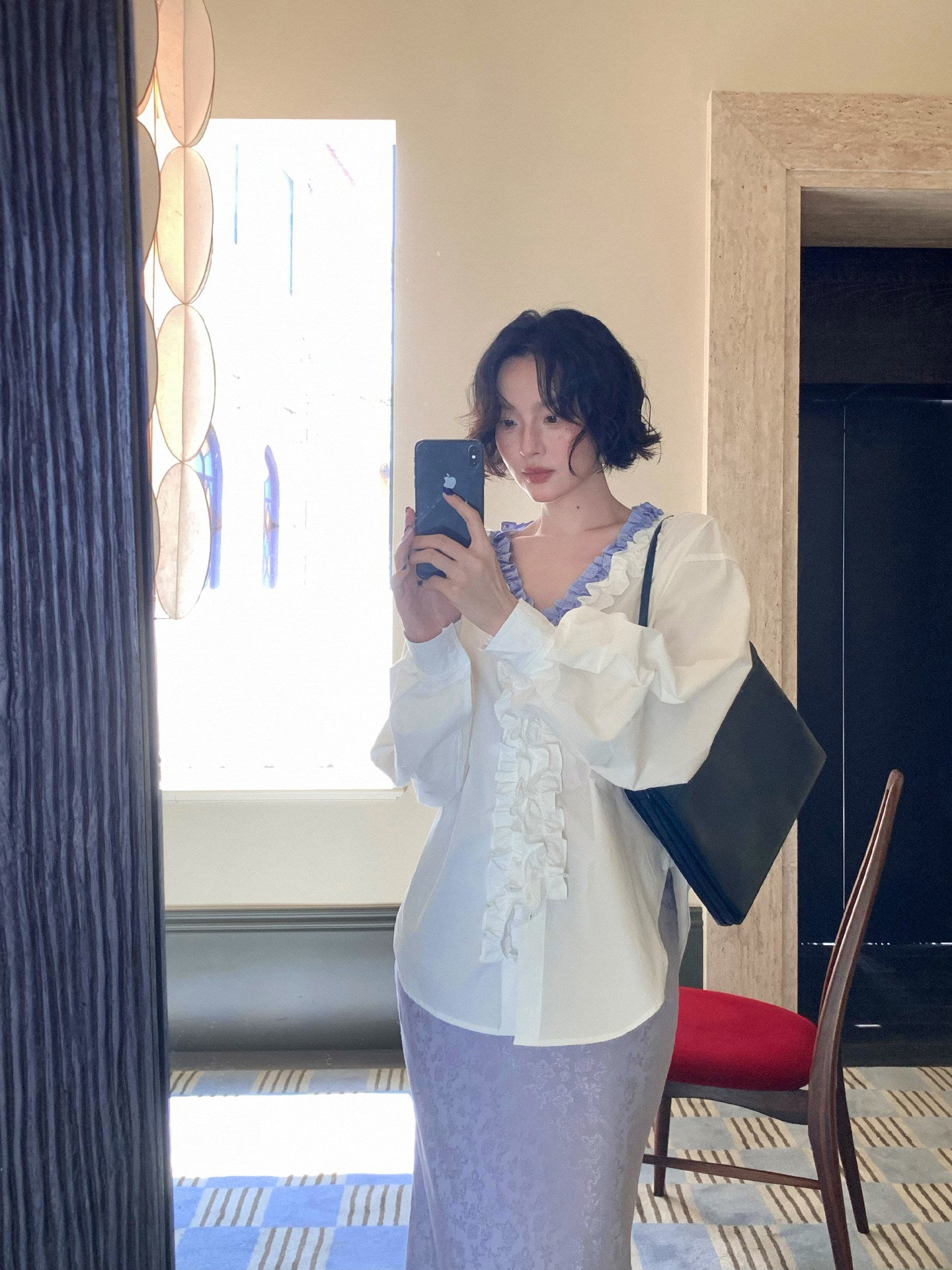 French Retro Color-Block Faux Two-Piece Lace V-Neck Shirt – Autumn Style