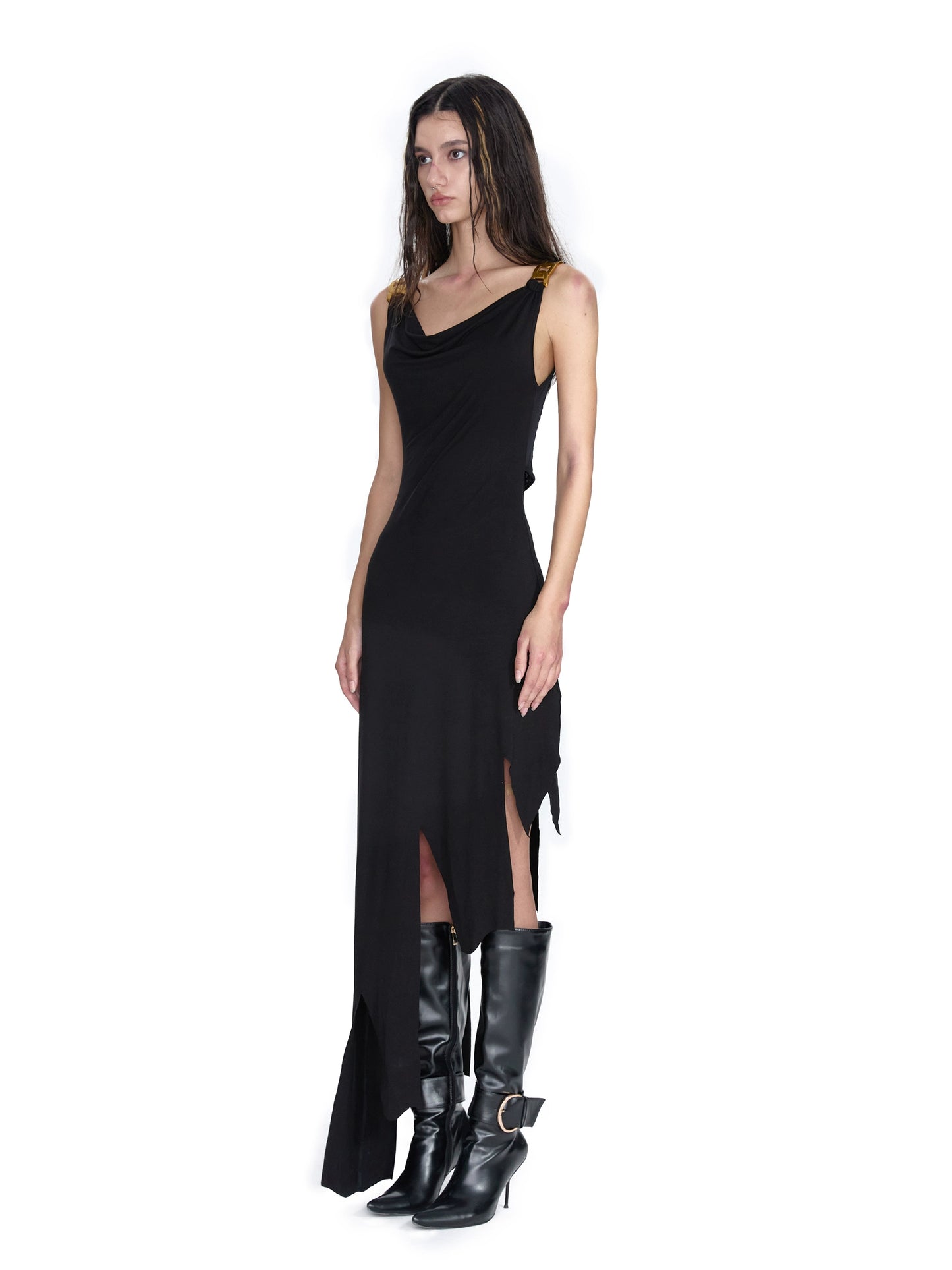 Vestido punk con cuello oscilante completamente negro, elegante y llamativo