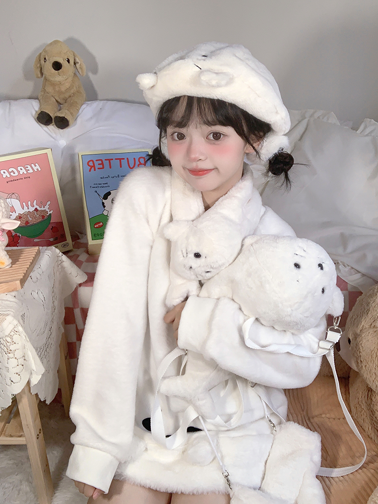 Seal-Themed Soft Long-Sleeve Set: Sweatshirt + Beret + Scarf + Bag