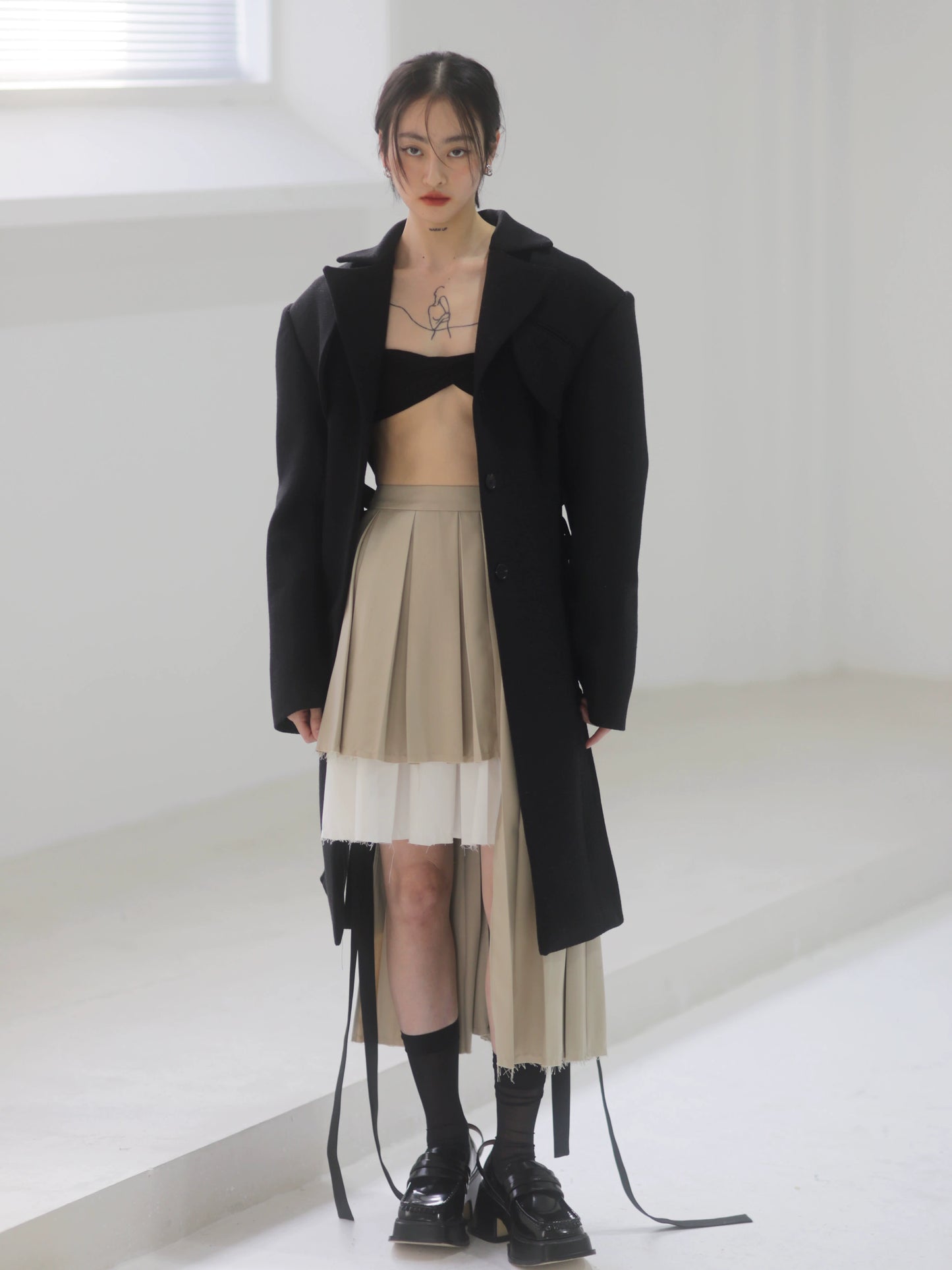 Color Block Ragged Edge Pleated Half Skirt