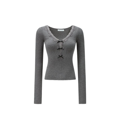 Slim Fit Lace V-Neck Knit Top