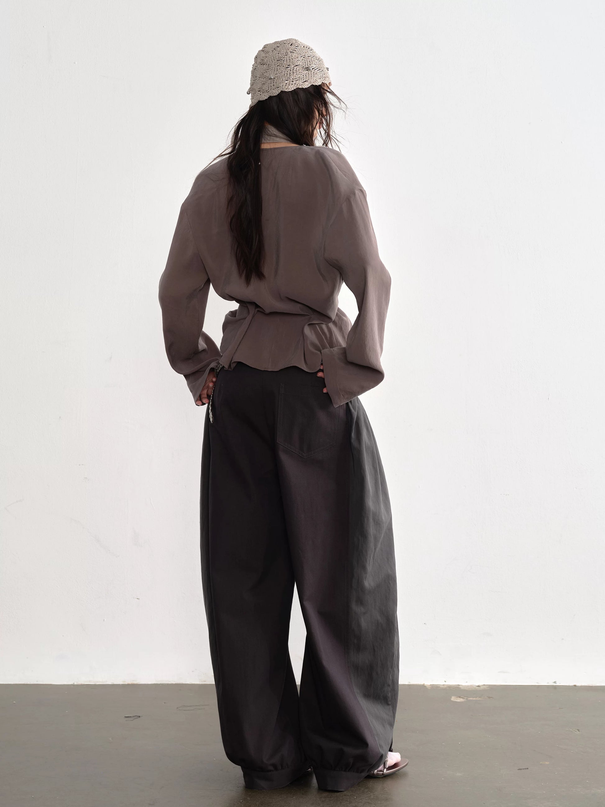 26SS Natural Earth Tone Long-Sleeved Shirt with Flowing Ribbons and a Tranquil Feel