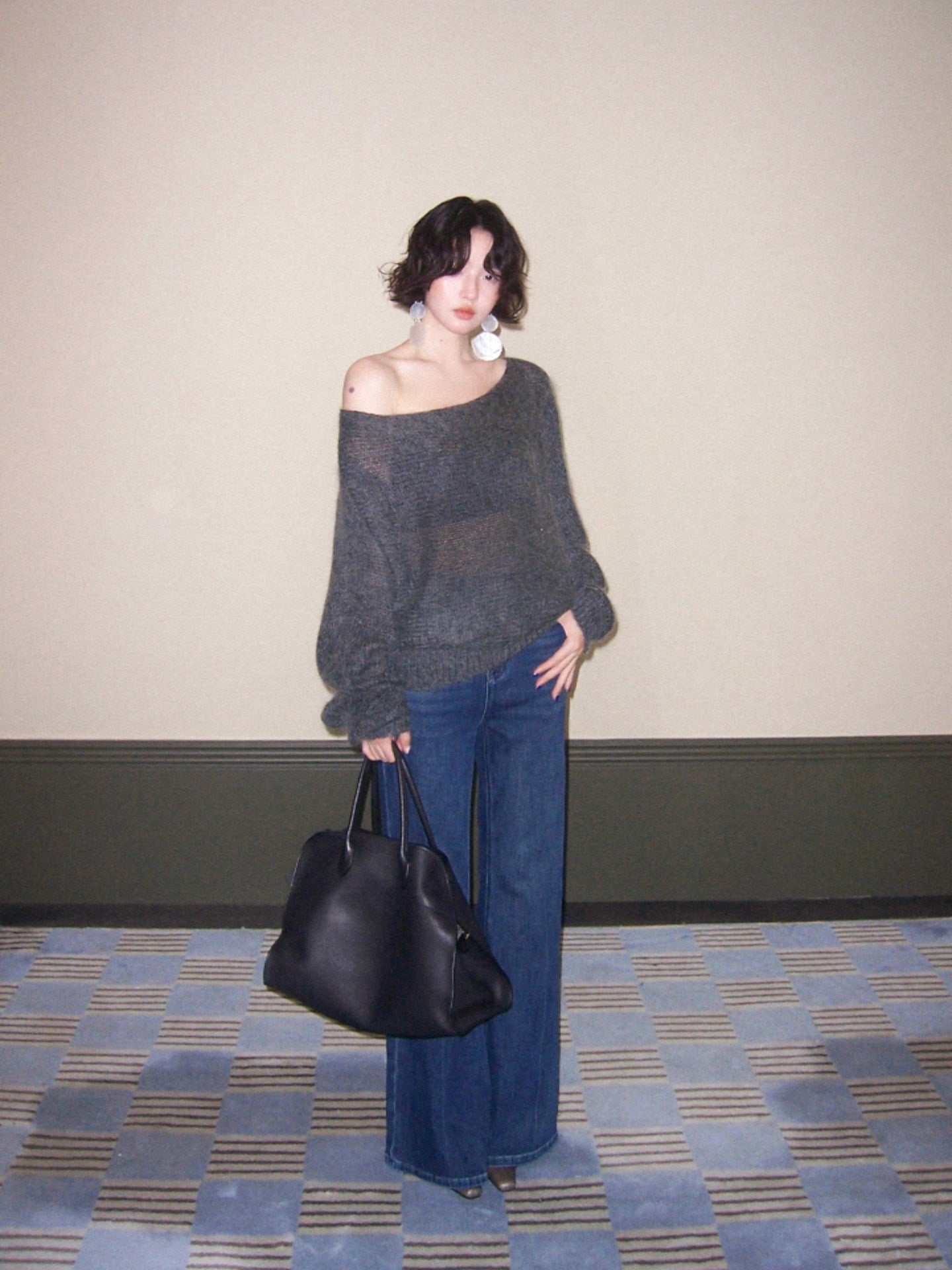 Relaxed Striped Wool-Blend Knit Top – Hong Kong Retro Autumn Drop-Shoulder Style