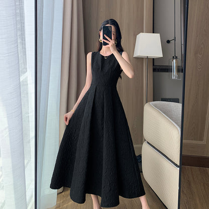 Slim Black Dress '23