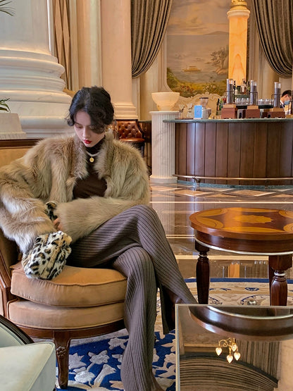 Short Faux-Fur Warm Jacket – Classic Cozy Retro Winter Style