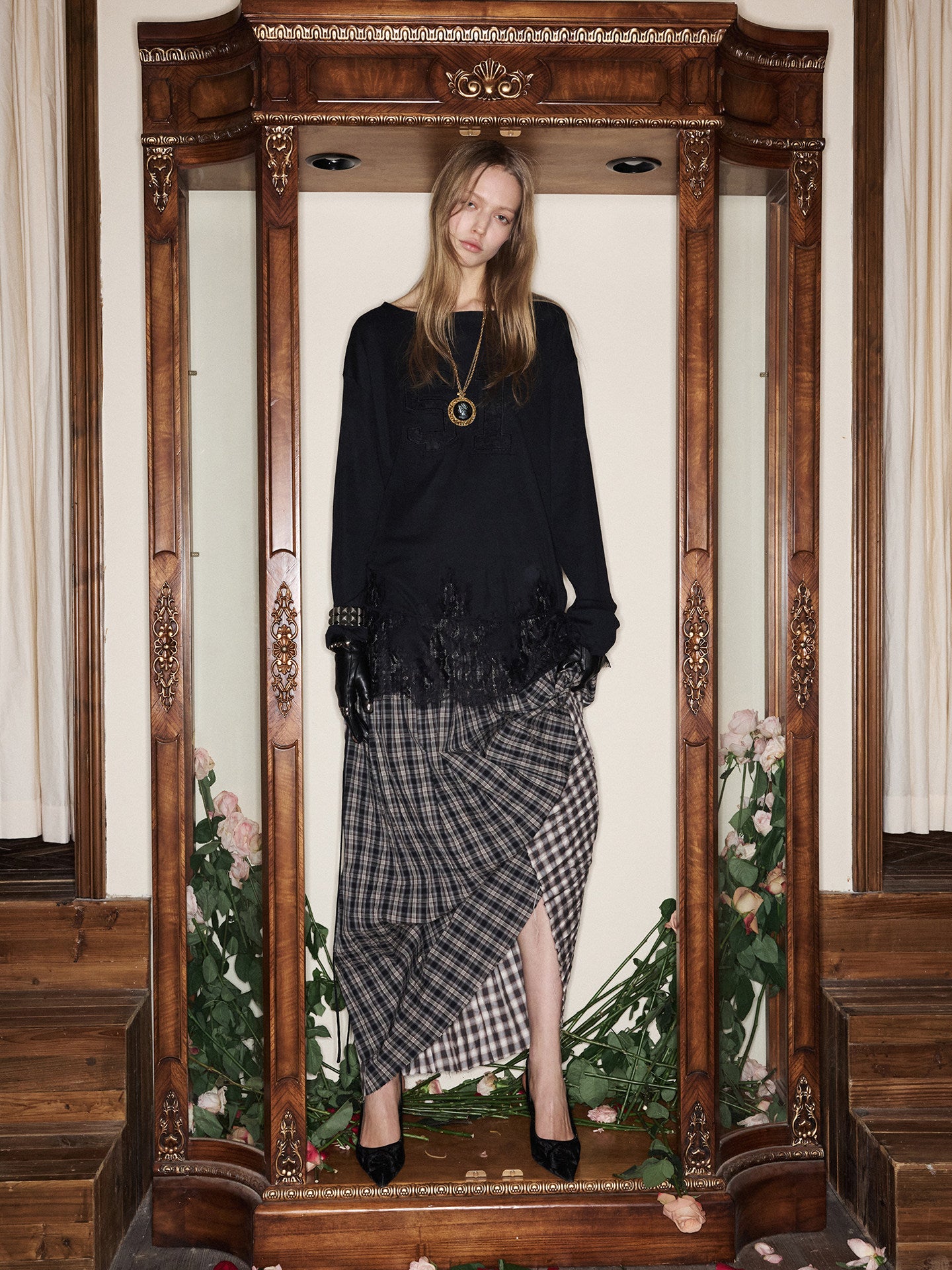 Appliqué Lace Panel Long Sleeve Tee