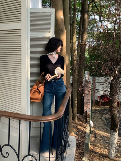 V-Neck Slim Base Knit Top – Double 11 Modern Minimalism