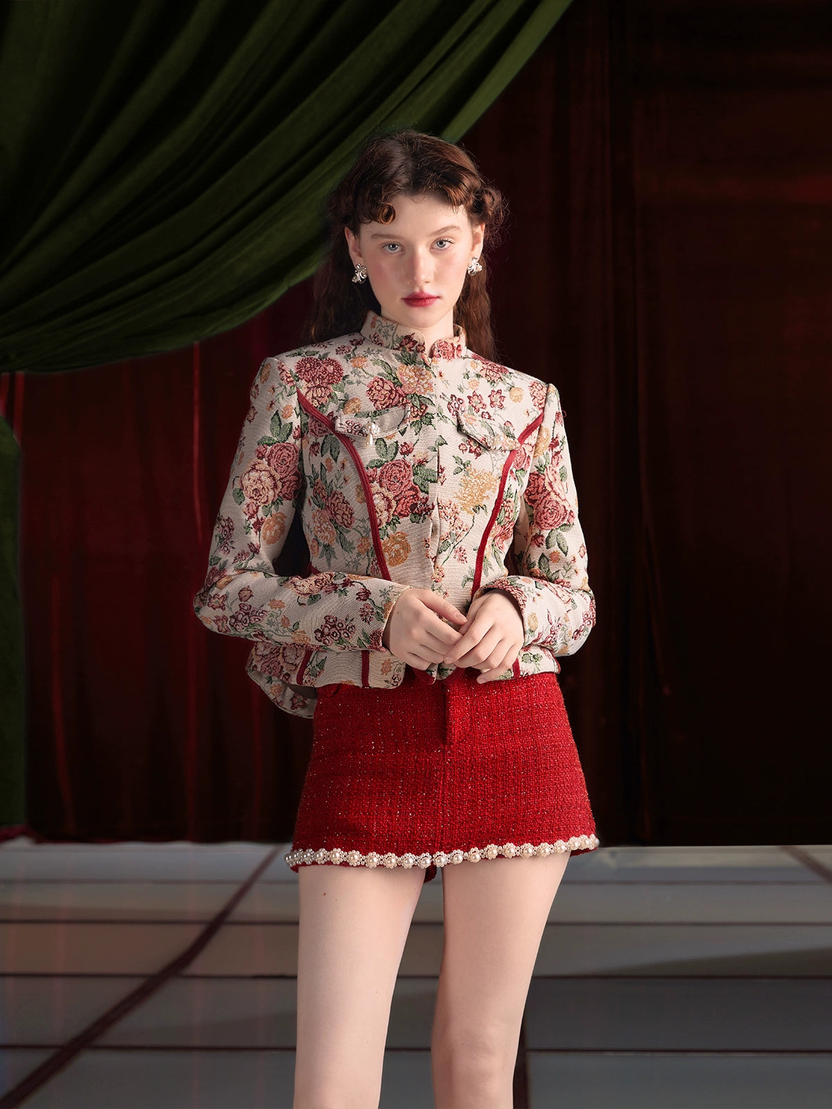 Retro Jacquard Rose Red Velvet and Cotton Pearl Skirt Set