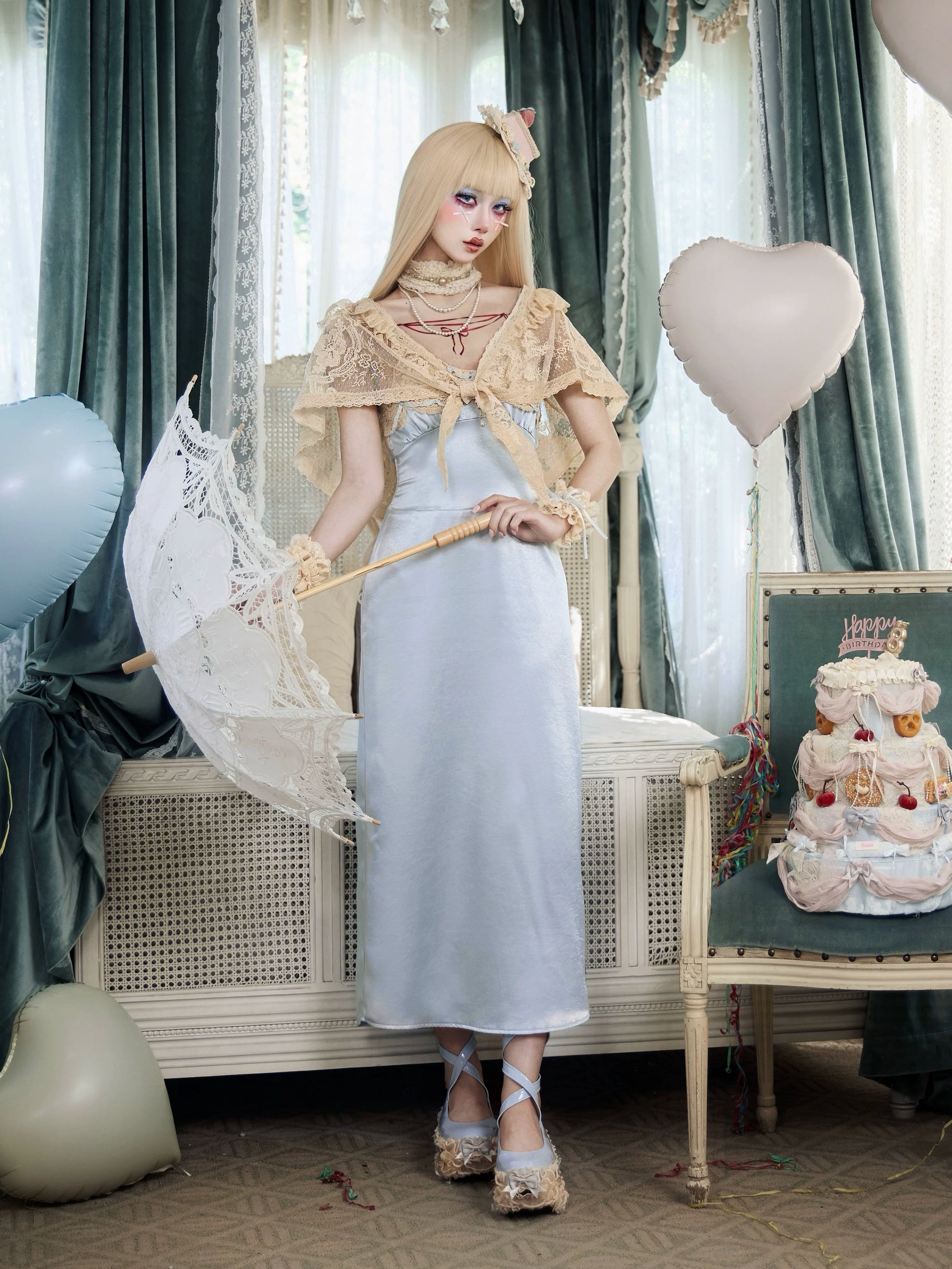 Mousse Rendezvous French Rococo Retro Doll-Style Cream Beige Lace Shawl