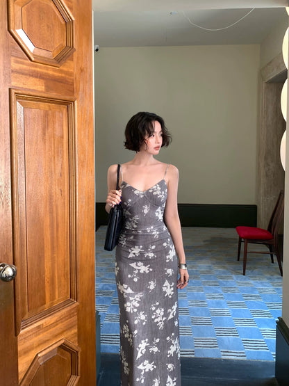 Blooming Flowers Printed V-Neck Suspender Dress – Hong Kong Retro Autumn