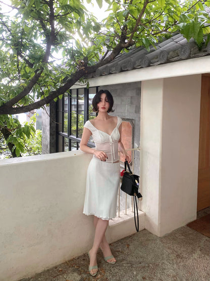 Wine noon homemade new product [milk fu cloud] French lace strap sexy V-neck short-sleeved T-shirt top for women