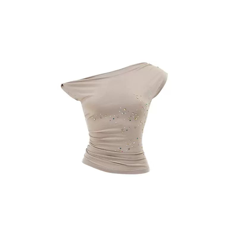 One-Shoulder Twisted Irregular Pleated T-Shirt – Studded Detail for Edgy Looks