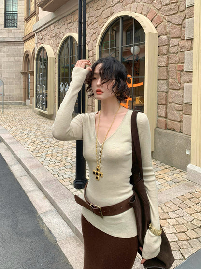 Wine Afternoon Hong Kong Retro V-Neck Slim Knit