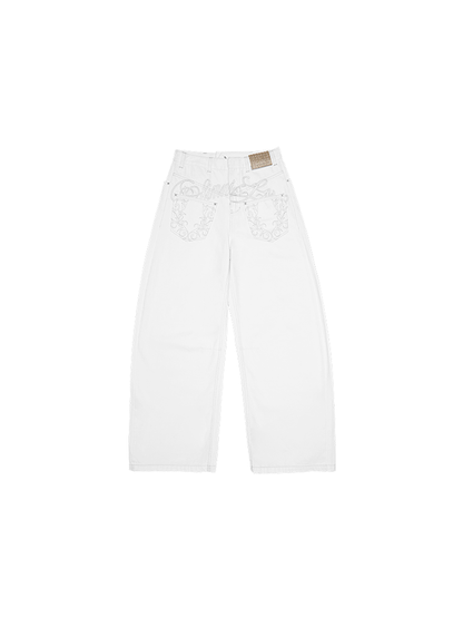 Celebrity Style Distressed Low-Waist Scimitar Jeans – Slimming Washed Denim