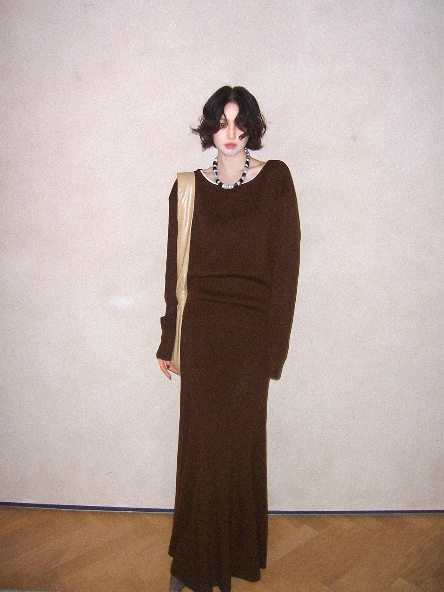 Wine Noon Hong Kong Retro  Crew Neck Knit Top