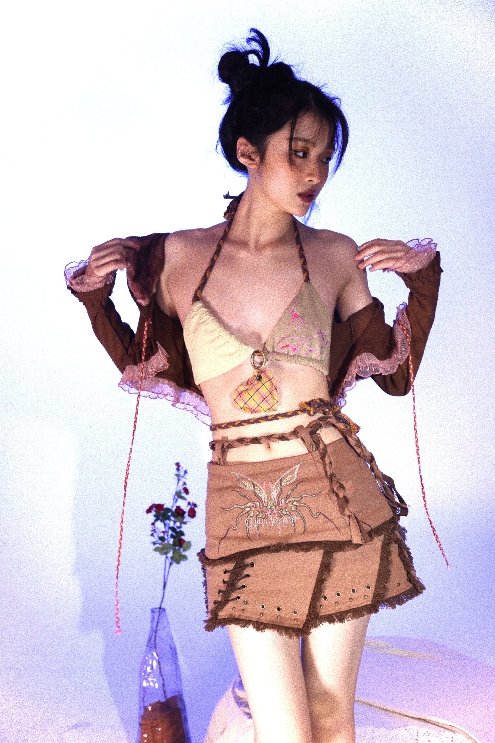 Original Design Embroidered Pattern Spice Girl Contrasting Color Heart Shaped Charm Lace Up Bra Sling