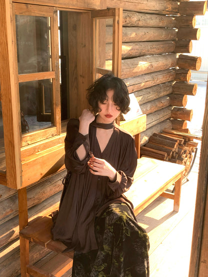 Yunshu Ruffle Tie-Neck Blouse