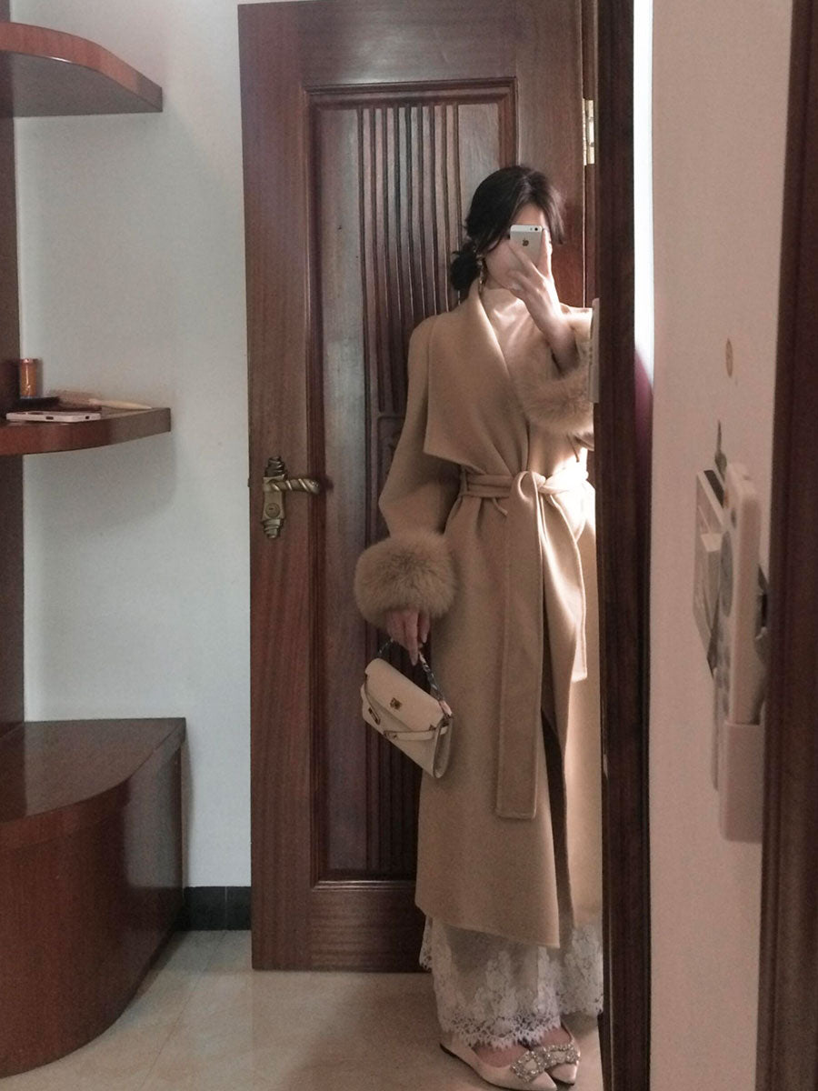 Reversible Cashmere Coat – Stylish Mid-Length Woolen Coat with Fox Fur Cuffs