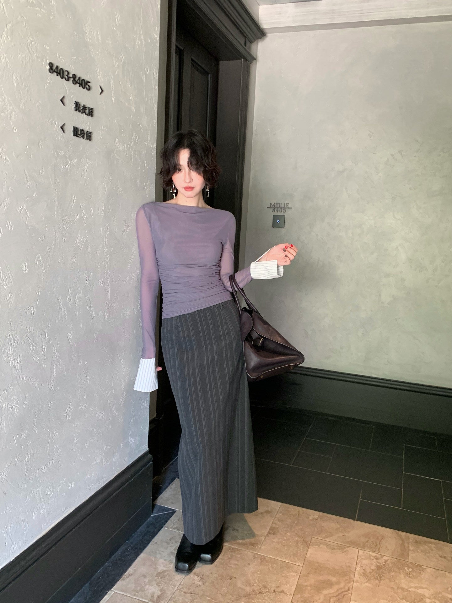 Grey Rhyme Off-Neck Sheer Long-Sleeve Top – Elegant Hong Kong Retro Autumn Wear