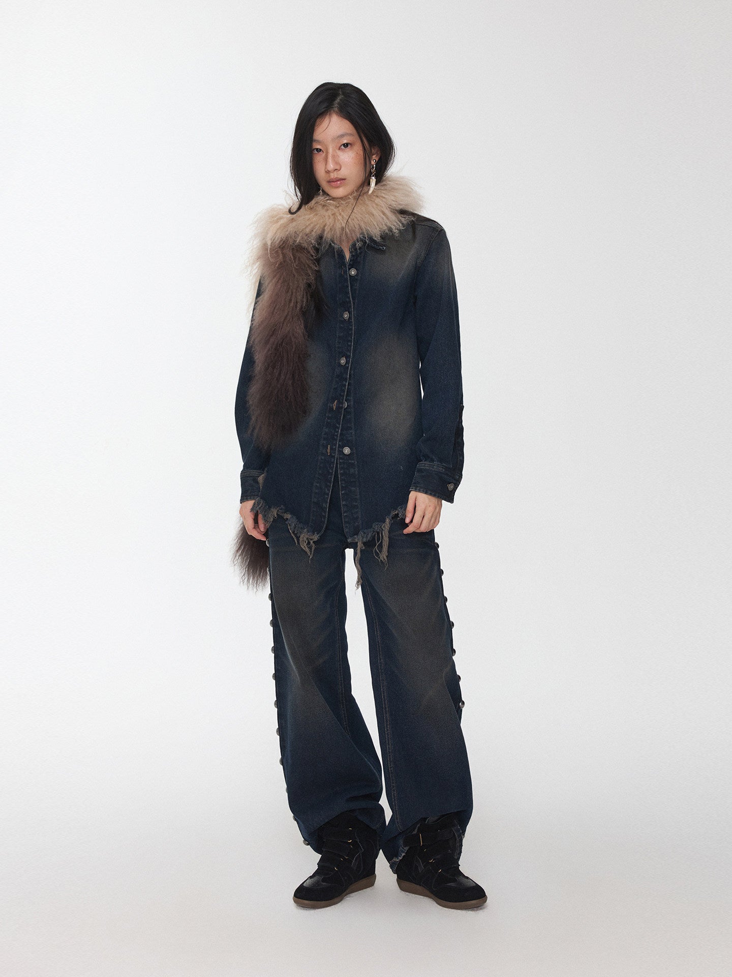 Distressed Rivet Wide-Leg Jeans