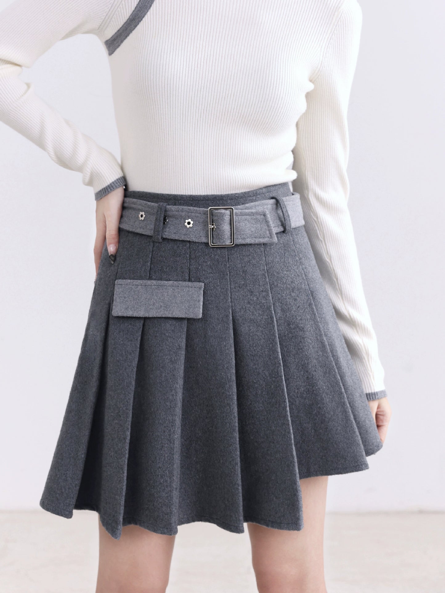 Patchwork Asymmetrical Pleated Gray Woolen Skirt