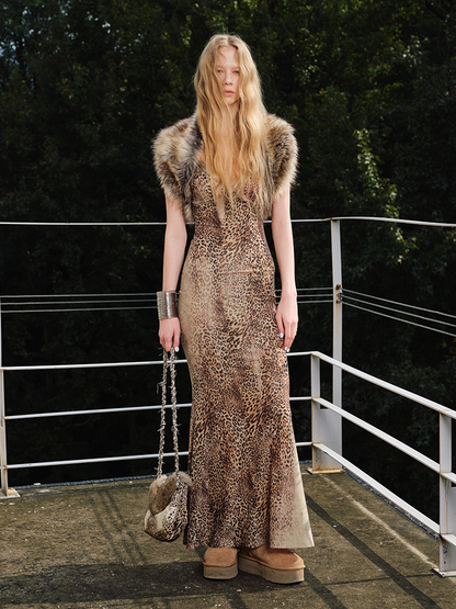 Winter Vibes Faux Fur Collar Shawl – Soft & Stylish Cold-Weather Wrap