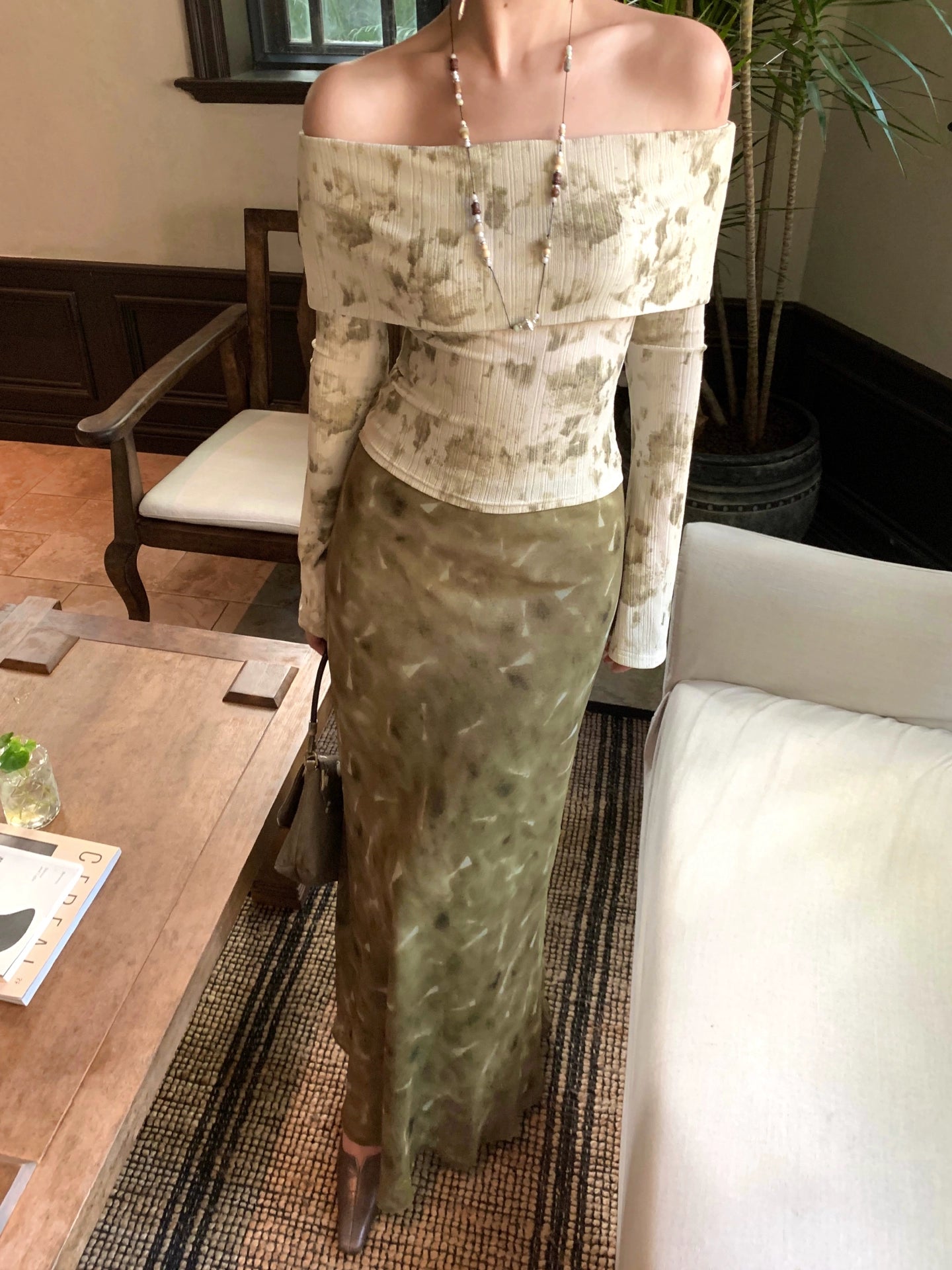 Golden Branches High-Waisted Fishtail Midi Skirt – Hong Kong Retro Autumn