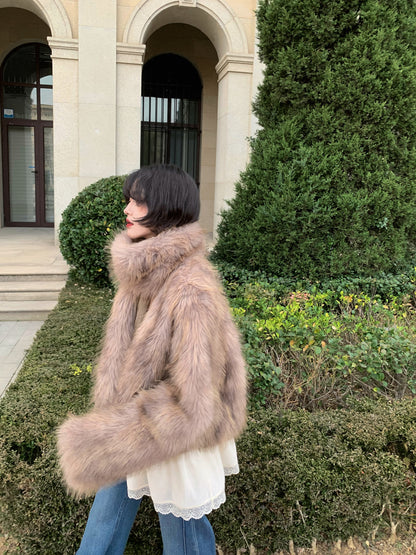 Elegant Long Eco Fur Coat – Relaxed Fit & Cozy Warmth