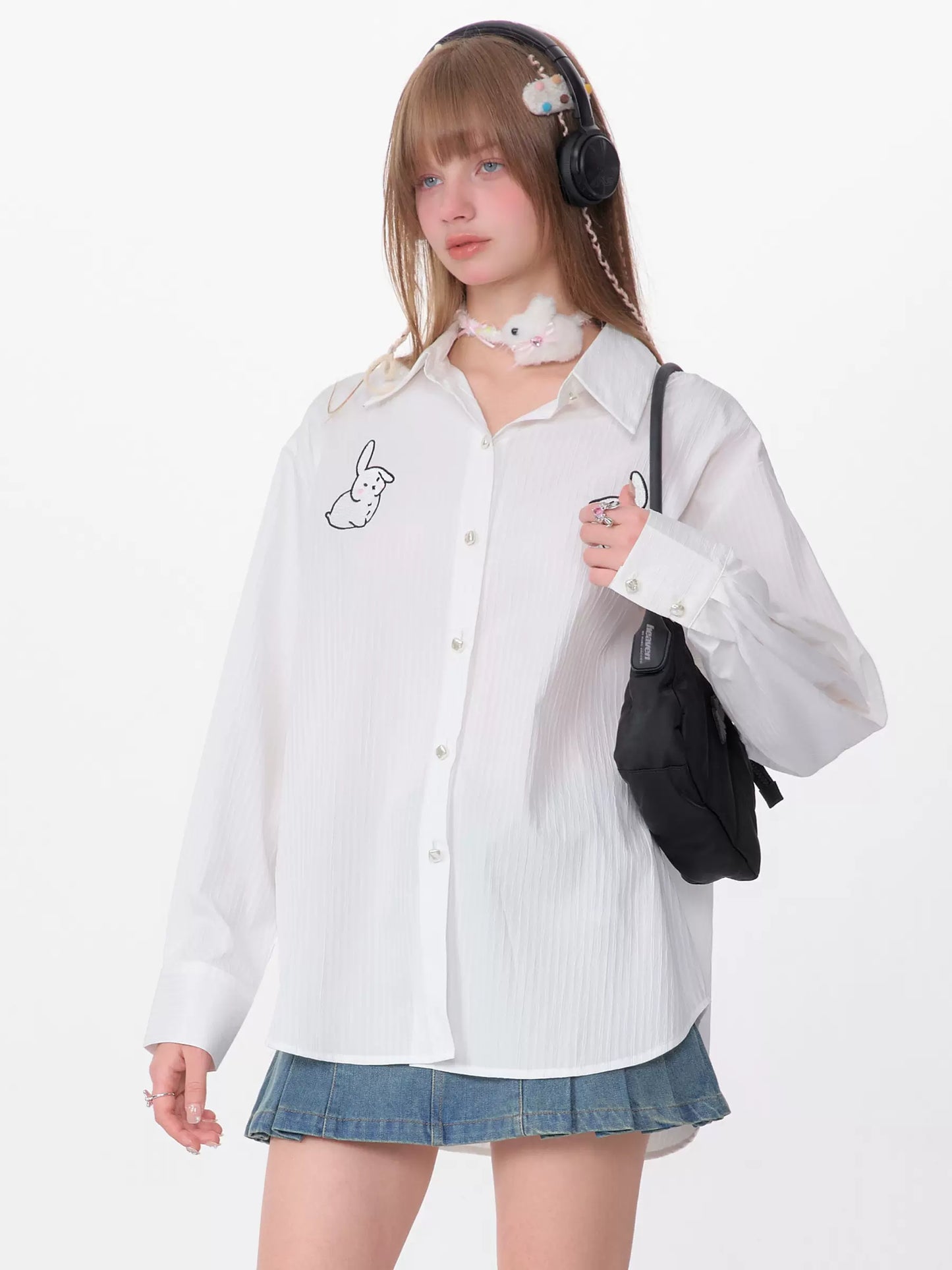 Rabbit Embroidered Loose White Shirt | Medium-Length Retro Design for Spring/Summer