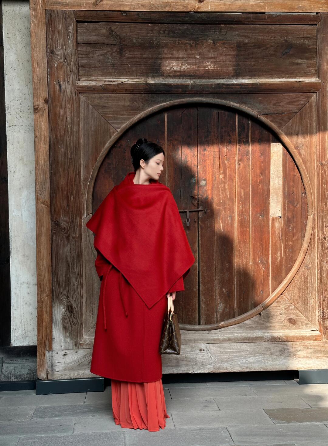 New Chinese Red Cashmere Coat – Elegant Shawl Cloak Tweed Jacket