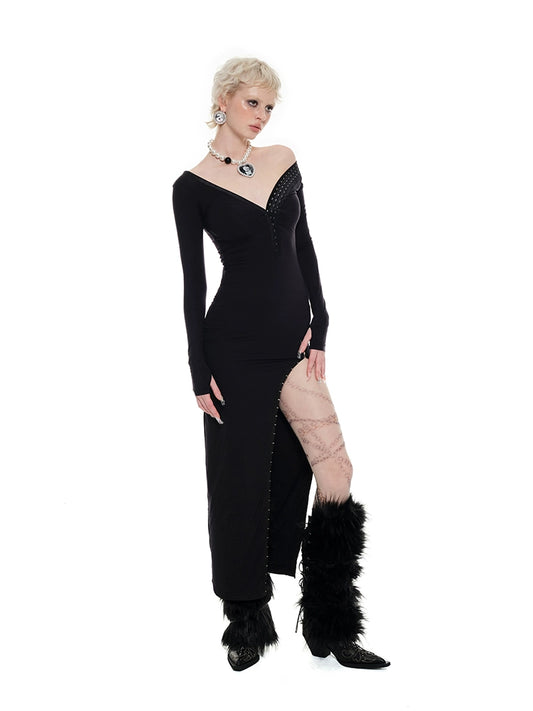 Hook-Button Maxi Dress – V-Neck Slim Fit with Cinched Waist