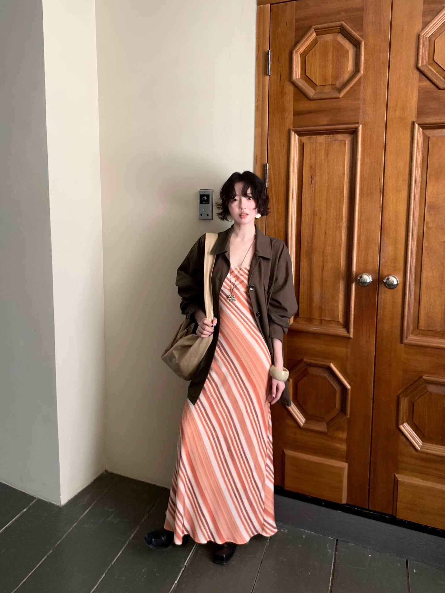 Pine Smoke Cropped Tencel Cotton Jacket – Retro Autumn Outerwear