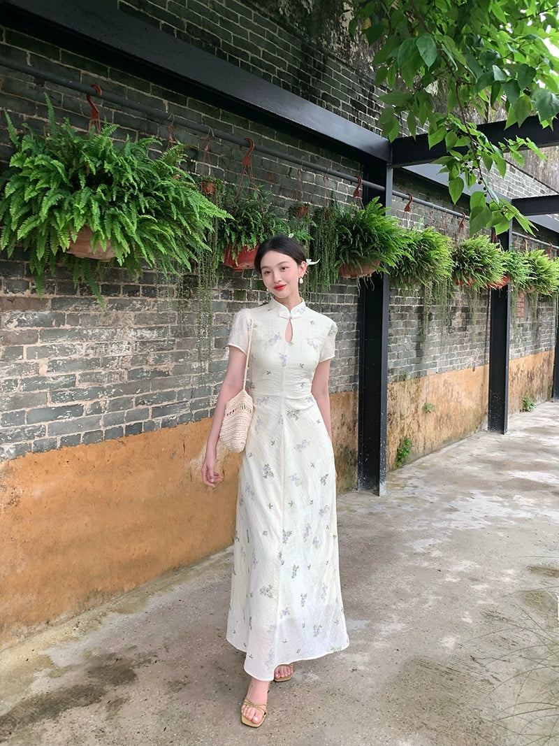 Disc Buckle Collar Embroidered Cheongsam Dress