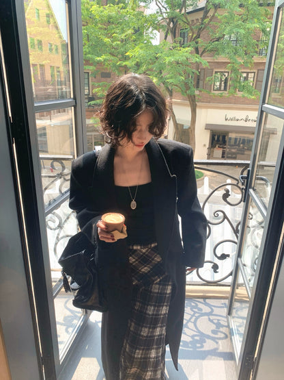 Black Wool-Blend Jacket – Minimal Hong Kong Retro Fall/Winter Style